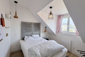 2 bedrooms, travel cot - Charming house with outside - 4 people - near sea and center (Le Crotoy)