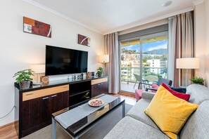 TV - Elegant apartment 1 min from the beach (Arroyo de la Miel)