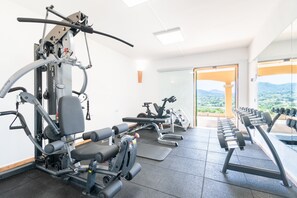 Fitness facility - Villa 'Ca'n Cristofal' with Mountain View, Wi-Fi and Air Conditioning (Illes Balears)