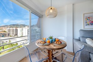 Dining - Apartment with beautiful views (Benalmádena)