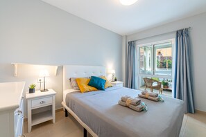 Iron/ironing board, free WiFi, bed sheets - Spacious apartment in El Higueron (Fuengirola)