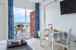 Dining - ANDREA 2 - Modern studio apartment with beautiful view in Ju (Arroyo de la Miel)
