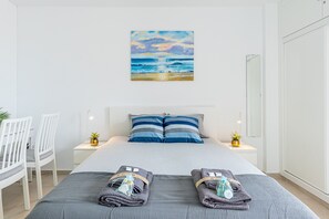 Bügeleisen/Bügelbrett, kostenloses WLAN, Bettwäsche