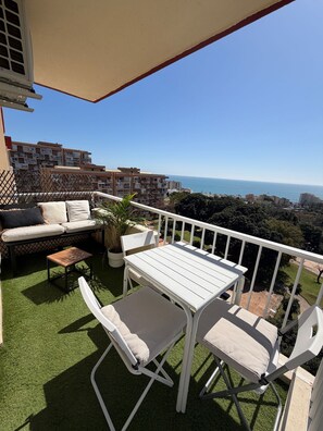 Outdoor dining - NICOLE - Flat in Iris with beautiful views (Arroyo de la Miel)