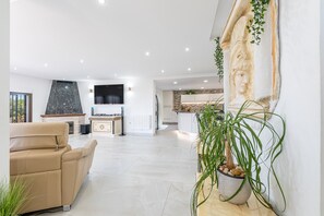 Interior - Stylish Villa in Benalmadena for 10 people (Benalmádena)