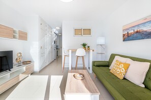 TV - Cozy studio in torrequebrada (Benalmádena)