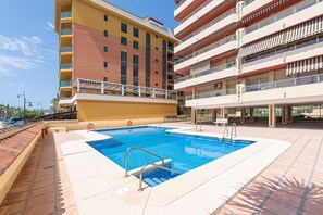 Pool - LAPAELLA 2- Contemporary oceanfront apartment (Torremolinos)