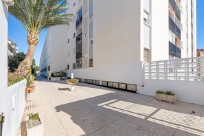 Terrace/patio - Apartment 2 min from the beach with large terrace (Benalmádena)