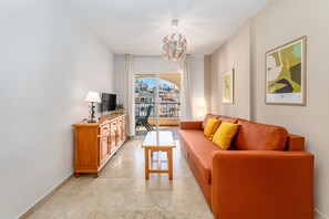 TV - Cozy apartment for 5 in Torrequebrada (Benalmádena)