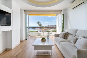TV - SANTA CLARA - Studio with frontal sea view (Torremolinos)