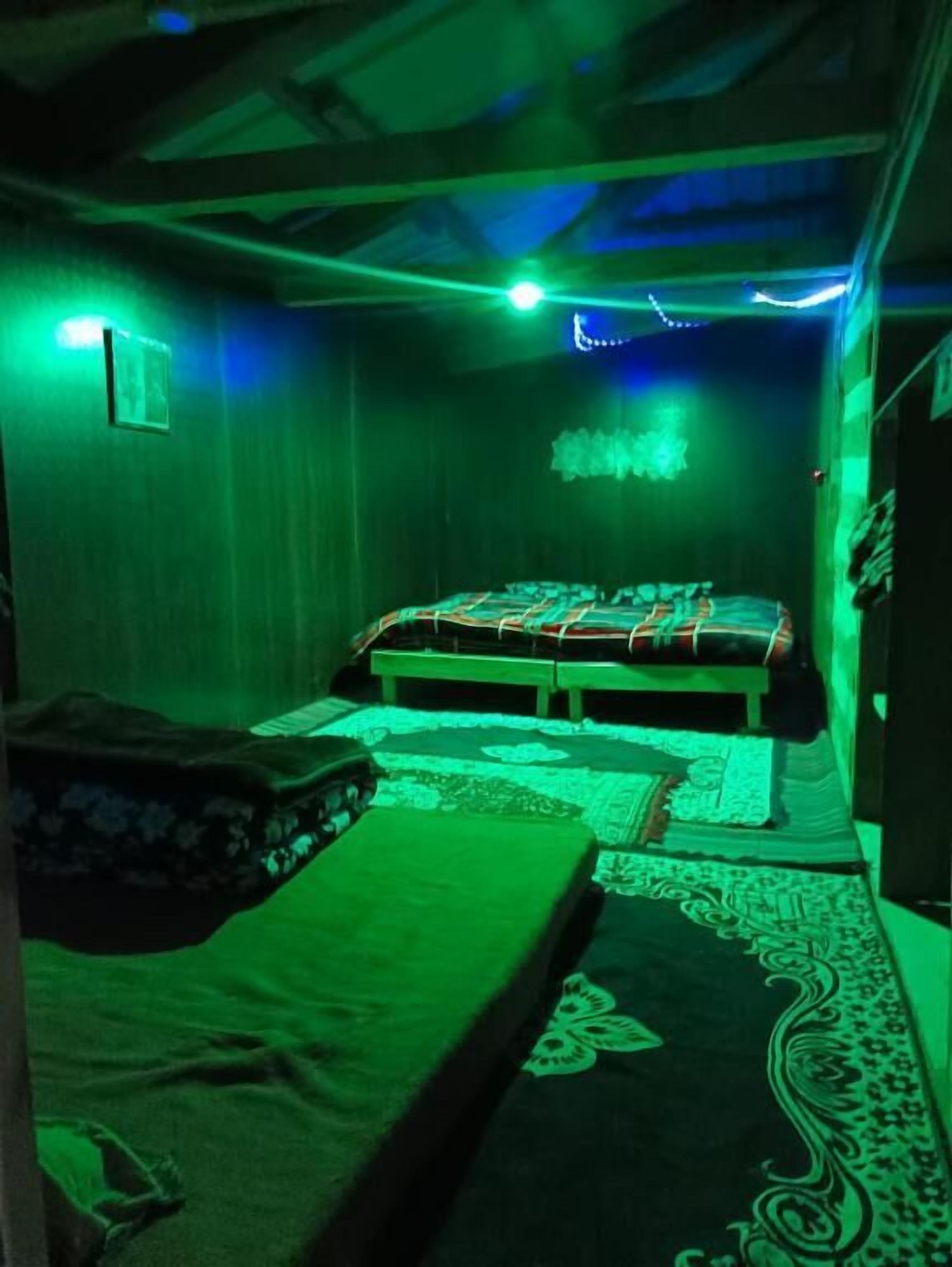 Classic Quadruple Room