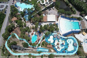 A heated pool - FREE Beach Service, Long Beach IV 707E Pools, Hot Tub, Gym, FREE Golf & Perks (Panama City Beach)