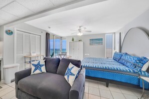 Iron/ironing board, free WiFi, bed sheets - FREE Beach Service, Long Beach IV 707E Pools, Hot Tub, Gym, FREE Golf & Perks (Panama City Beach)
