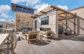 Outdoor dining - Luxe by Noir — Oasis with Resort Pool & Work Haven (Addison)