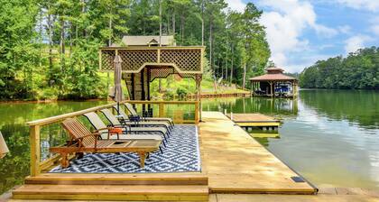 Lakefront Home: Dock, Kayaks, Ping Pong, Fire Pit, Stunning Views & Dog Friendly