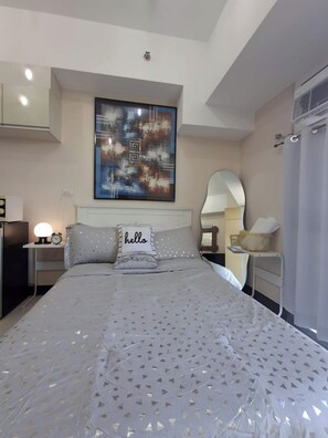 Living area - Your Cozy Escape at The Viceroy (Taguig)