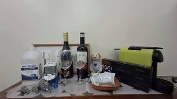 Comfort-Studio, 1 Queen-Bett und Schlafsofa, Poolzugang, Stadtblick | Eigene Kochnische