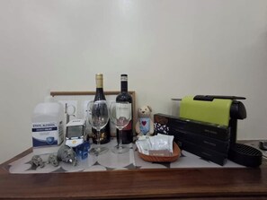 Comfort-Studio, 1 Queen-Bett und Schlafsofa, Poolzugang, Stadtblick | Eigene Kochnische