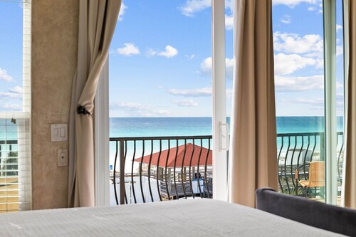 Direct Gulf view-Private Pool-Sleeps 16-6BD-Pet friendly