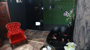 Presidential Double Room, Garden View | Spa