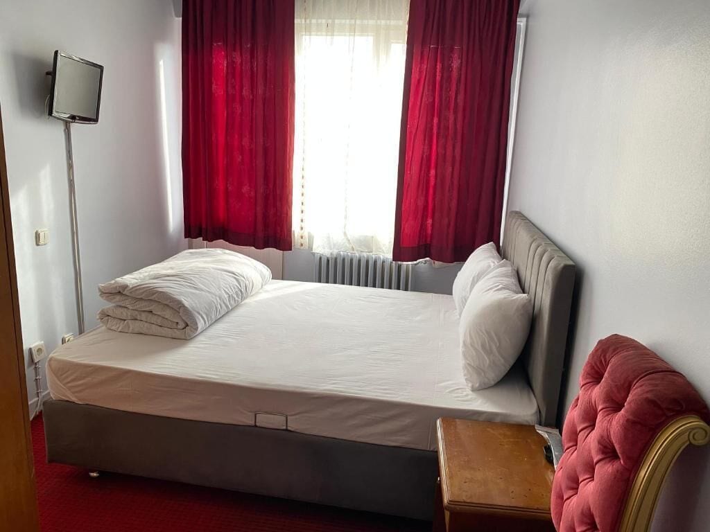 Classic Double or Twin Room, Balcony