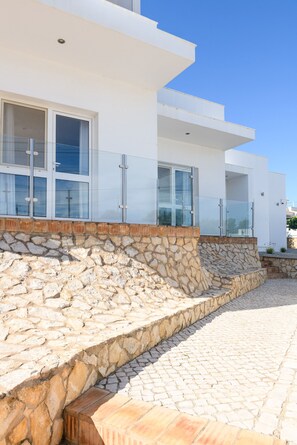 Unclassified image, 2 of 24, button - Casa Joshollie 3 bedroom villa (Carvoeiro)