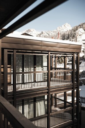 Suite Deluxe, 2 chambres, balcon, côté montagne | Vue sur la montagne