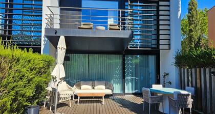 Tr ia Atlantic Residence With Pool