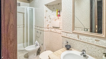 Apartemen, 3 kamar tidur | Kamar mandi