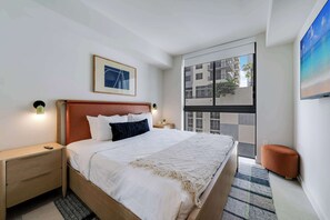 Iron/ironing board, travel cot, WiFi, bed sheets - Downtown Collective - Pool, Rooftop Bar (Miami)