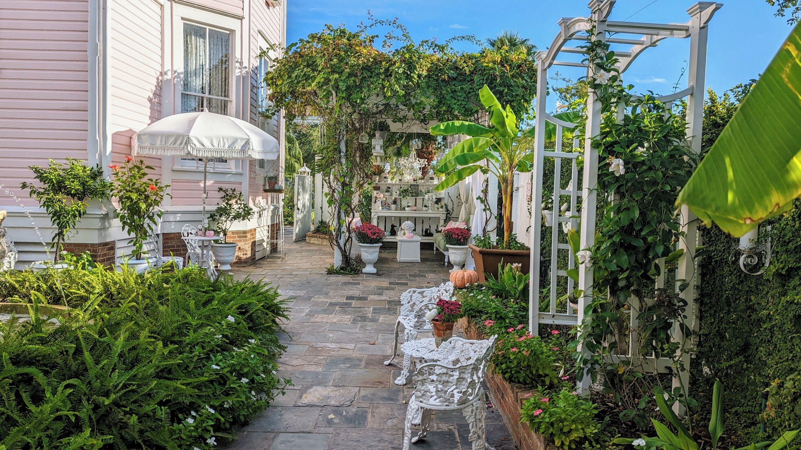 屋外ダイニングエリア