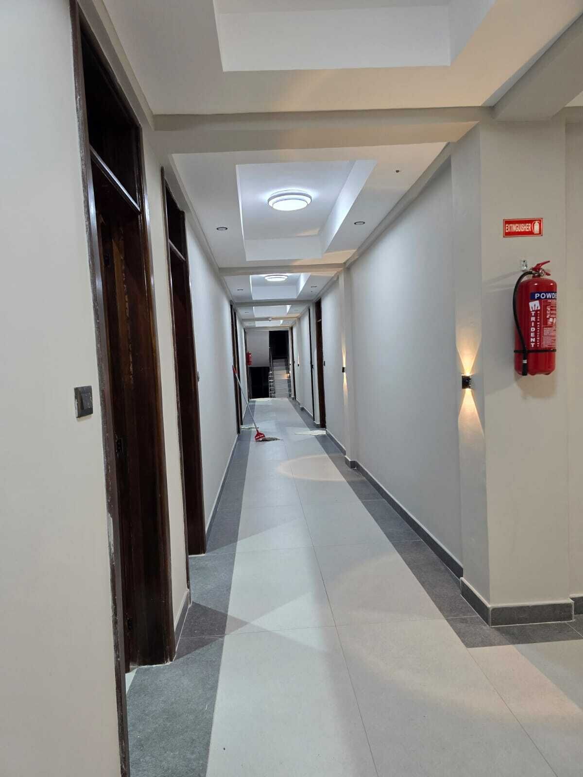 Dobbelt- eller tomannsrom – deluxe, hageutsikt | Innvendig