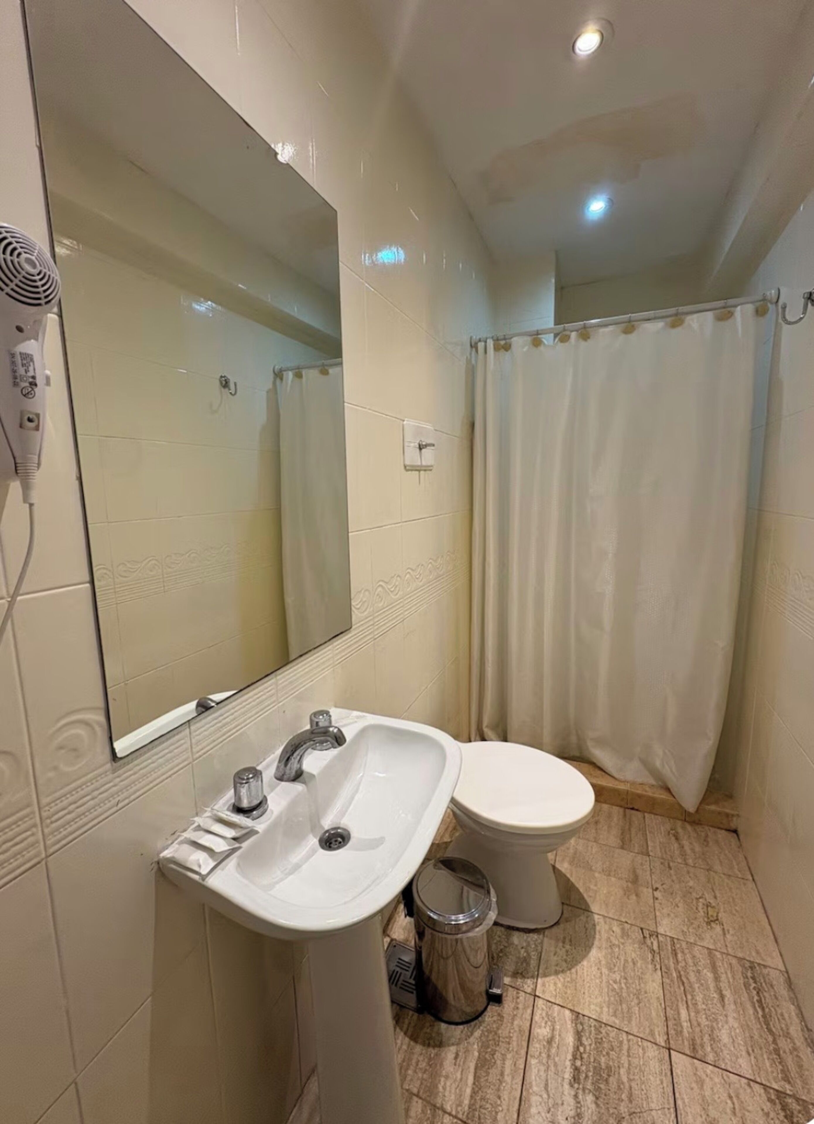 Apartamento, 3 camas individuales | Baño