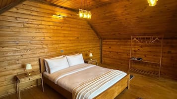 Cabane dans un arbre familiale | Literie hypoallergénique, bureau