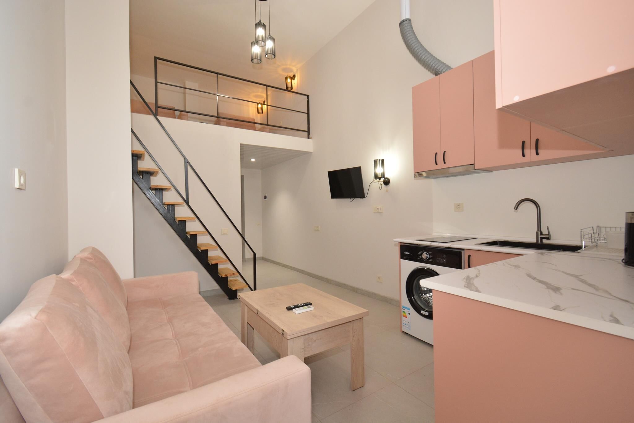 Luxury Apartment | Living room | 75-cm flat-screen TV with digital channels