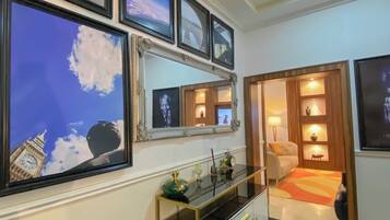 Appartement, balkon, uitzicht op stad | Interieur