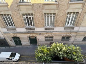 Exterior - Parisian Flat - Odeon Theater (Paris)