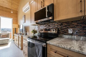 1 bedroom, Internet - Poolside ADU w Sauna Free Tix Tiki Bar Retreat (Candler)