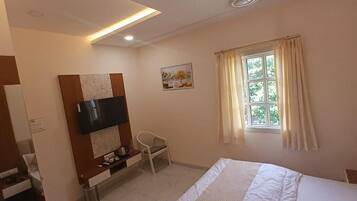Deluxe Double Room, City View