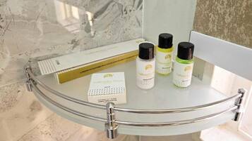 Badezimmerausstattung