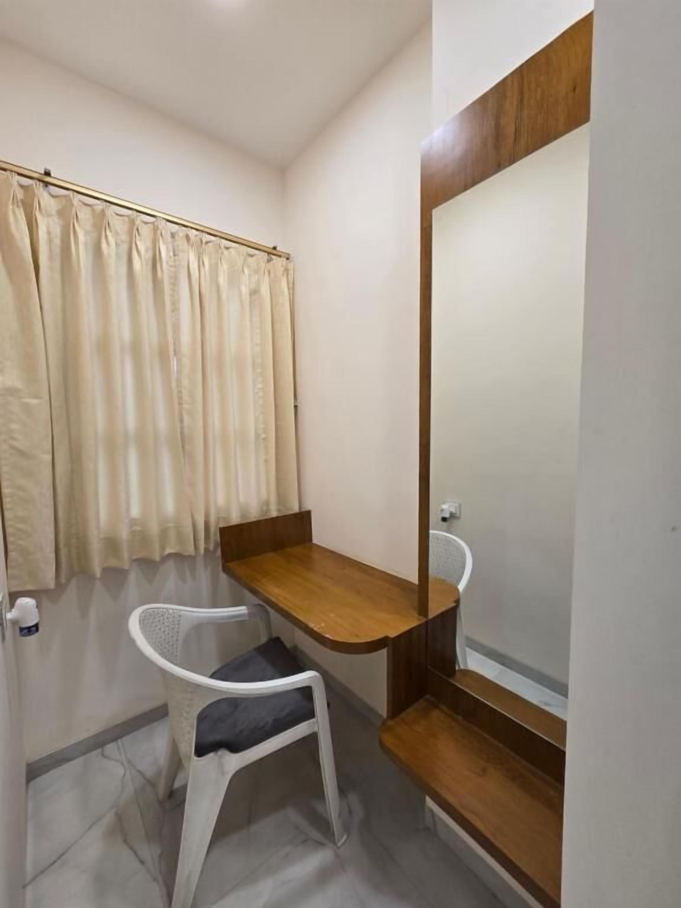 Executive Double Room, City View | Interior