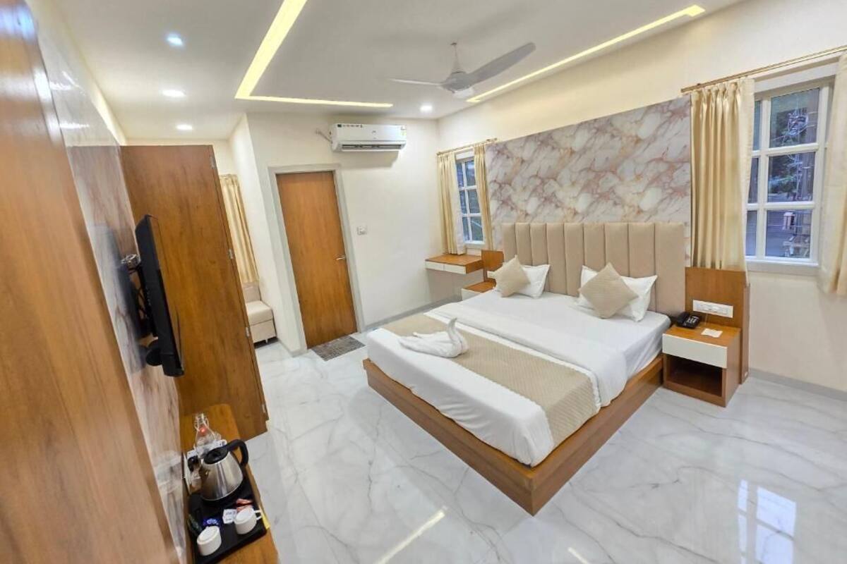 Executive Double Room, City View