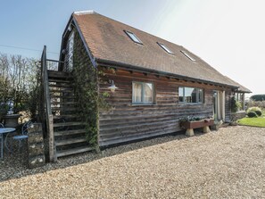 Exterior - The Hideaway Loft (Chippenham)
