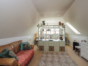 Living area - The Hideaway Loft (Chippenham)