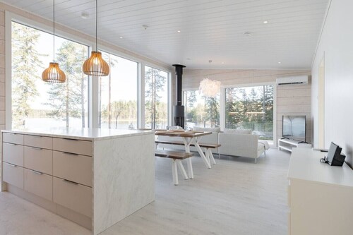 Kintaus Lakeside Villa