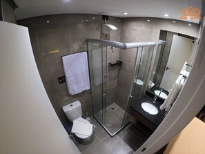 Kahden hengen comfort-huone | Kylpyhuone