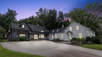 House, 3 Bedrooms | Exterior