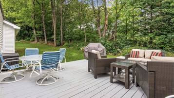 House, 3 Bedrooms | Outdoor dining