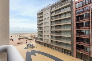 Property grounds - 1 bedroom accommodation in De Panne (De Panne)