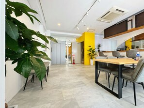 Dining - Sunnice Hostel (Osaka)
